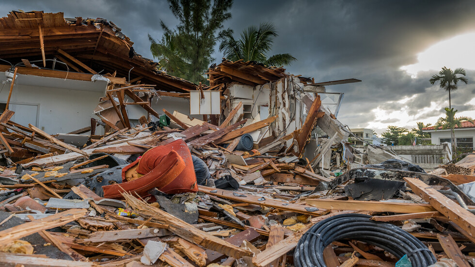 Над 20 са жертвите на опустошителното торнадо в САЩ информира