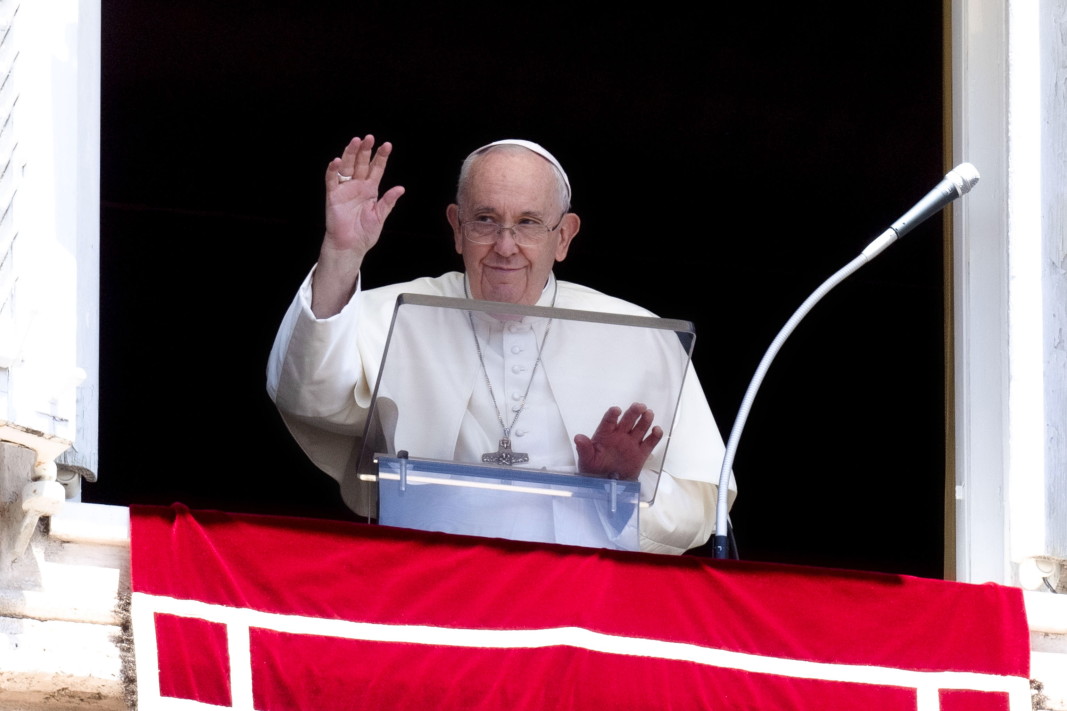 Папа Франциск призова за край на всички войни и заклейми