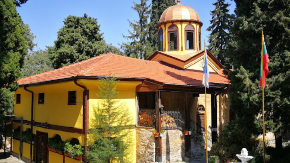 Започва Страстната седмица за православните християни  На старобългарски страст е страдание