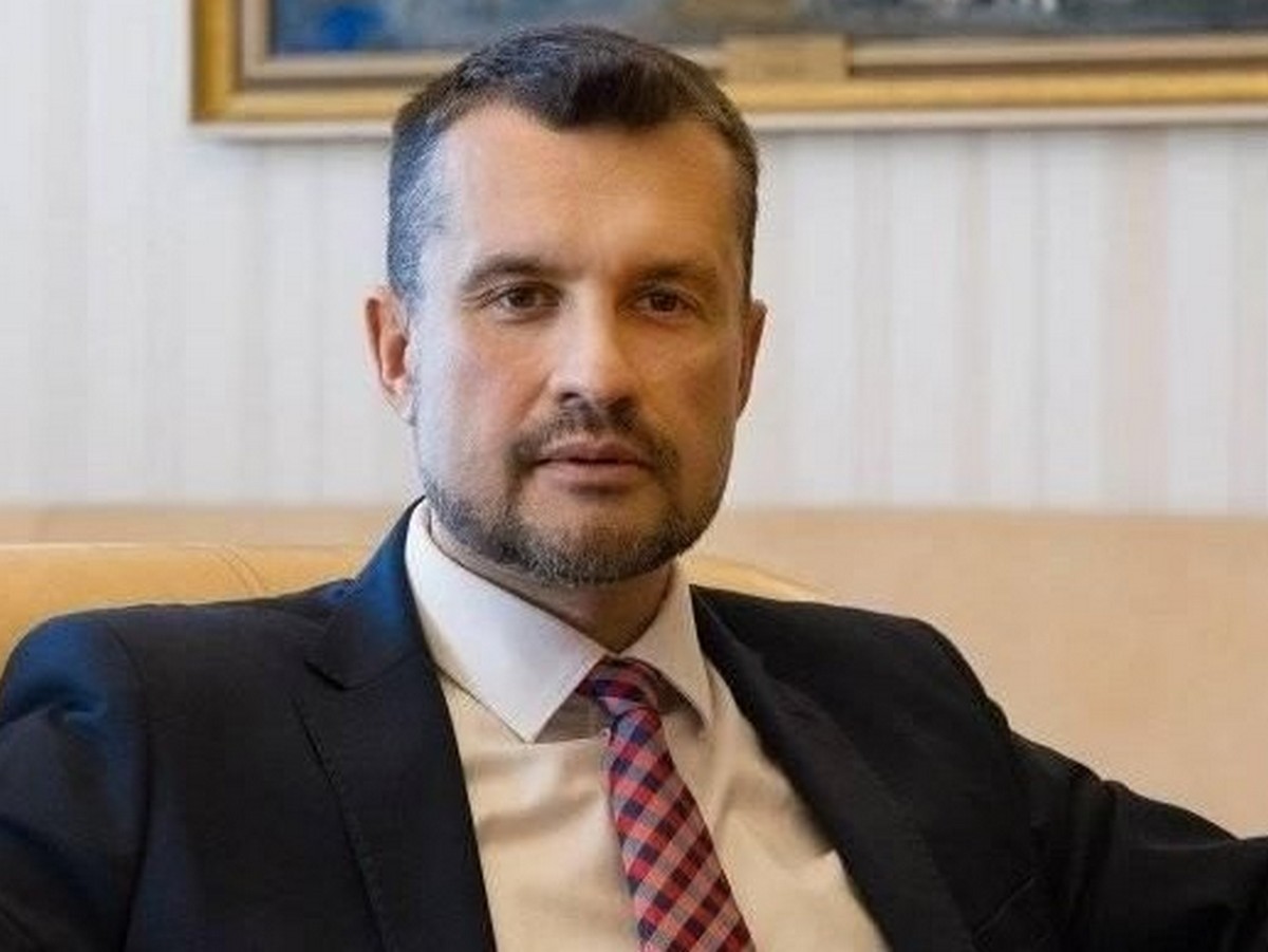 Калоян МетодиевСвикването на парламента консултациите за правителство и връчването на