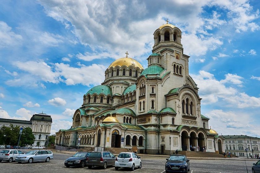 Засилени мерки за сигурност около Патриаршеската катедрала Свети Александър Невски