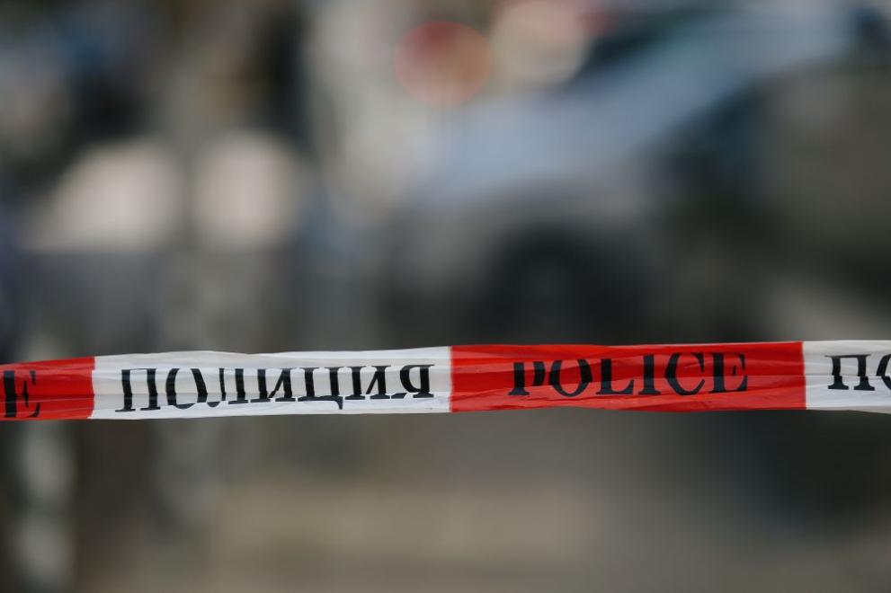 Полицията в Перник задържа 41-годишен перничанин, заподозрян, че е причинил