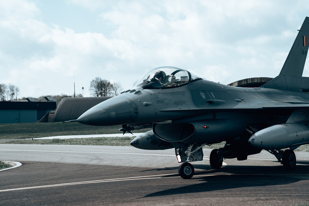 Белгия ще осигури обучение на украински пилоти за управление на