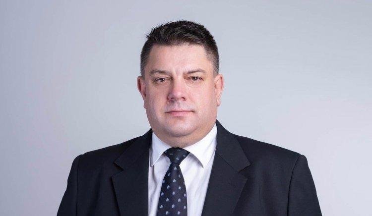 Певецът Стоян Михалев депутат от ДСБ твърди че БСП не