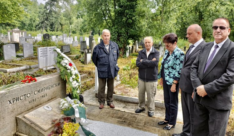 По повод 100 години от смъртта на Христо Смирненски заместник председателят