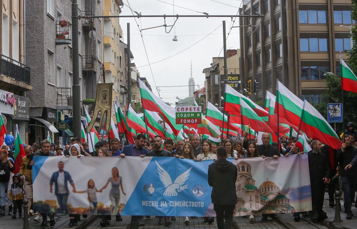 Хиляди шестваха в защита на традиционното българско семейство и на