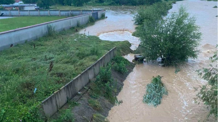 В община Криводол беше отменено частичното бедствено положение Отводнени са