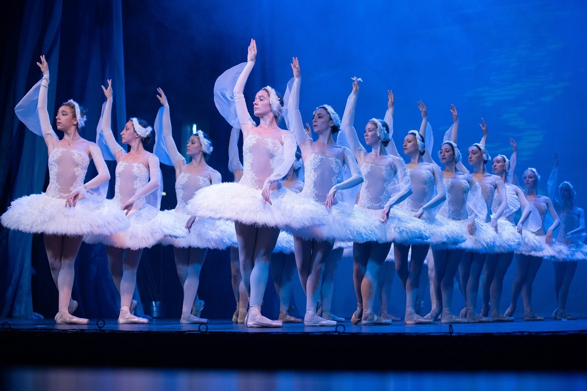Балетната трупа на Държавната опера във Варна е първата балетна