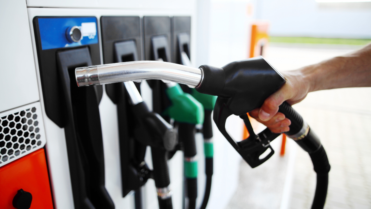 В България горивата са с около 50% по-евтини, отколкото в