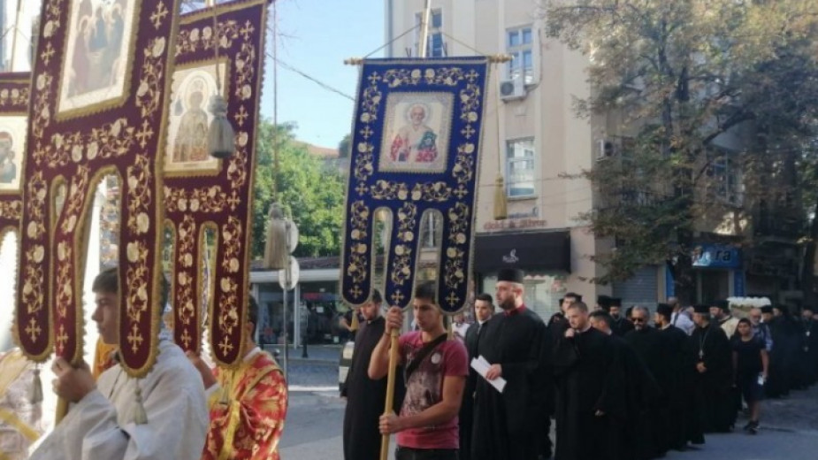 Литийно шествие по повод храмовия празник на Митрополитския храм Света