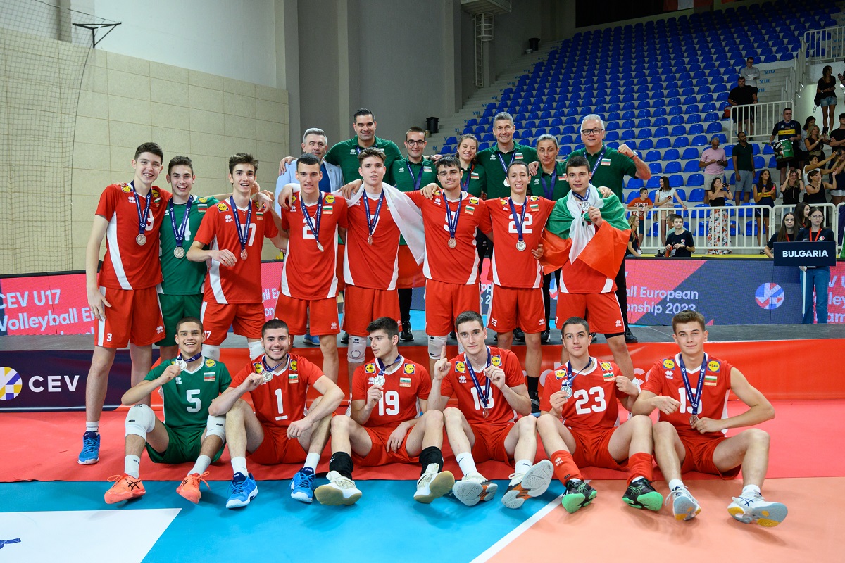Волейболистите на България до 17 години не успяха да триумфират