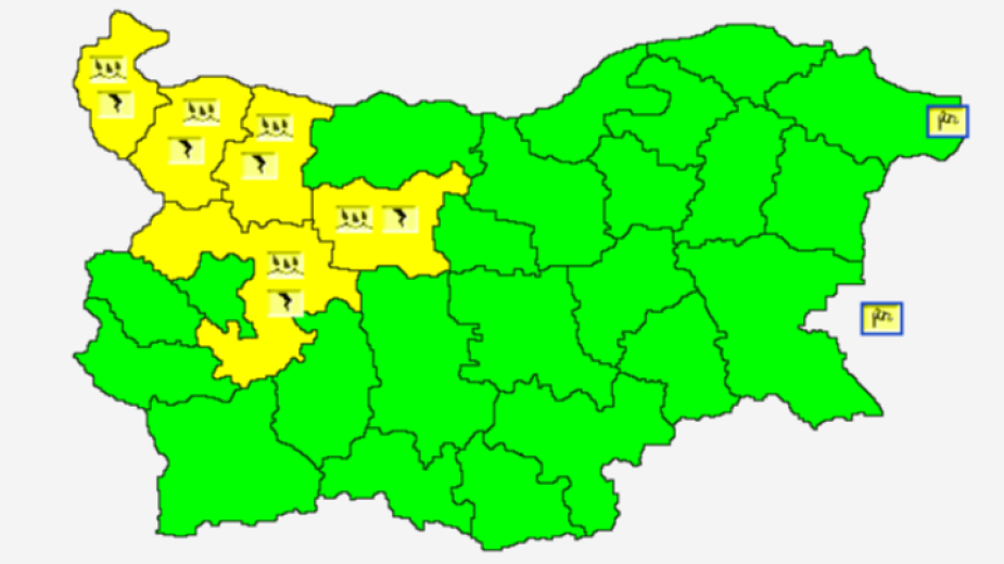Предупреждение за опасно време в пет области в страната Жълт