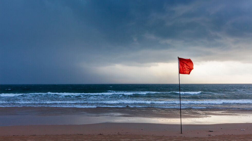 8 годишно дете се удави на неохраняем плаж в к к Елените