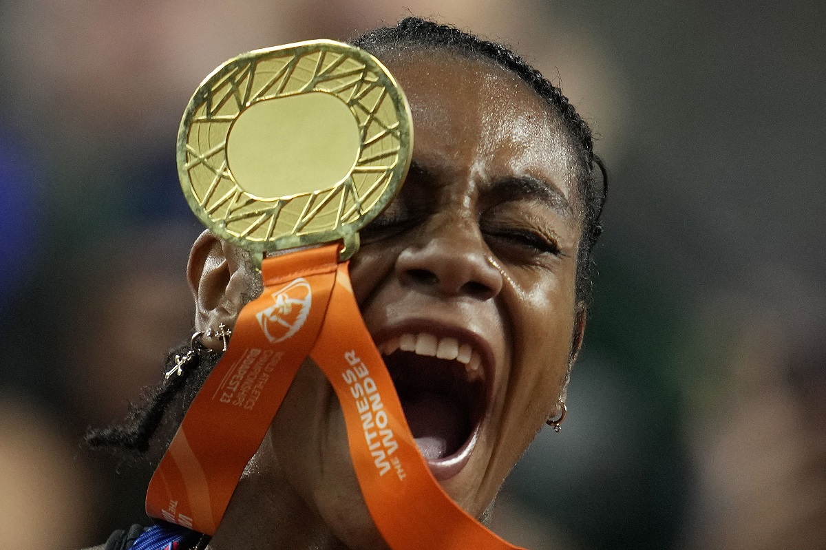Американката Ша`Кари Ричардсън спечели титлата в спринта на 100 м