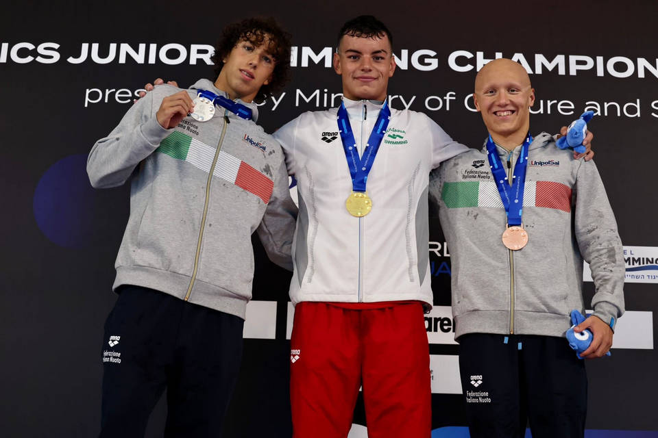 Петър Мицин стана световен шампион по плуване 18 годишният българин триумфира