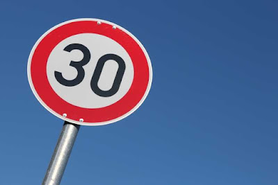 Властта обмисля ограничение на скоростта в градовете до 30км/ч. Идеята