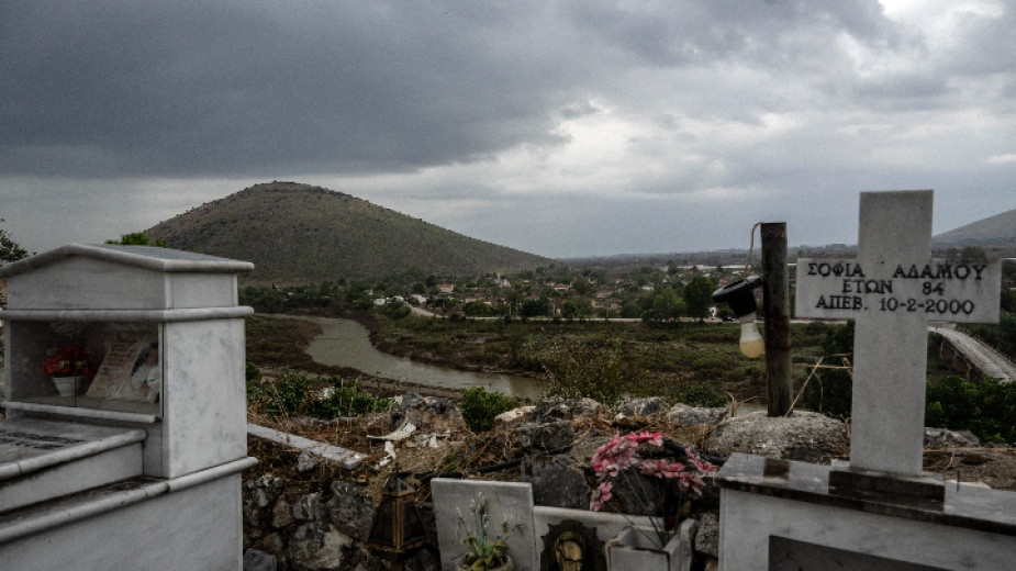 Продължава движението на циклона Елиас над Гърция Дъждове и градушки