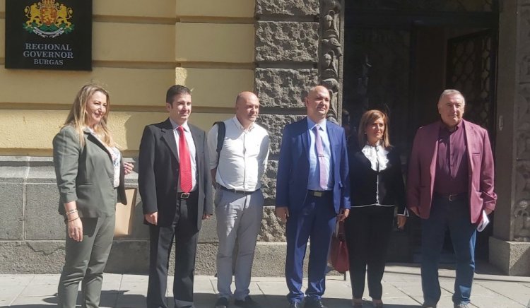 БСП - Бургас официално регистрира в Общинската избирателна комисия листата