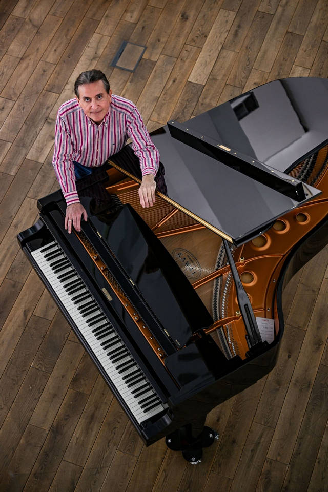 Виртуозният пианист Людмил Ангелов ще вземе участие в тазгодишния Европейски