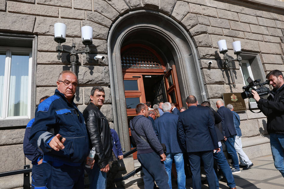 Като пълен провал определиха от БСП вчерашната среща между управляващи