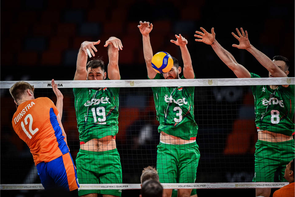 Националният отбор на България по волейбол разби Нидерландия с 3:0