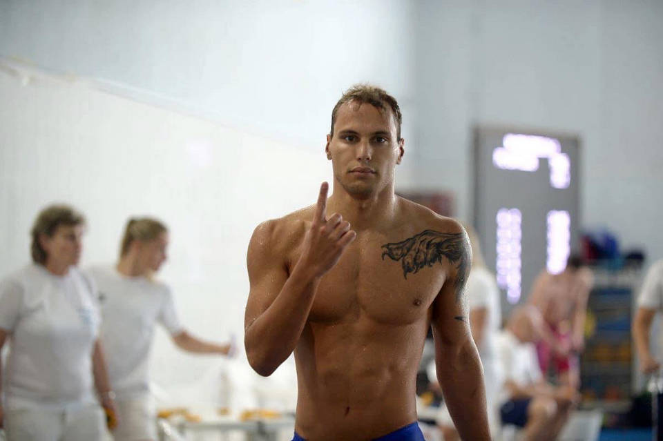 Плувецът Антъни Иванов който бе наказан с две години лишаване