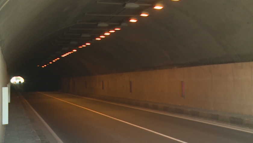Осветлението в тунел Железница отново не работи. Този път обаче