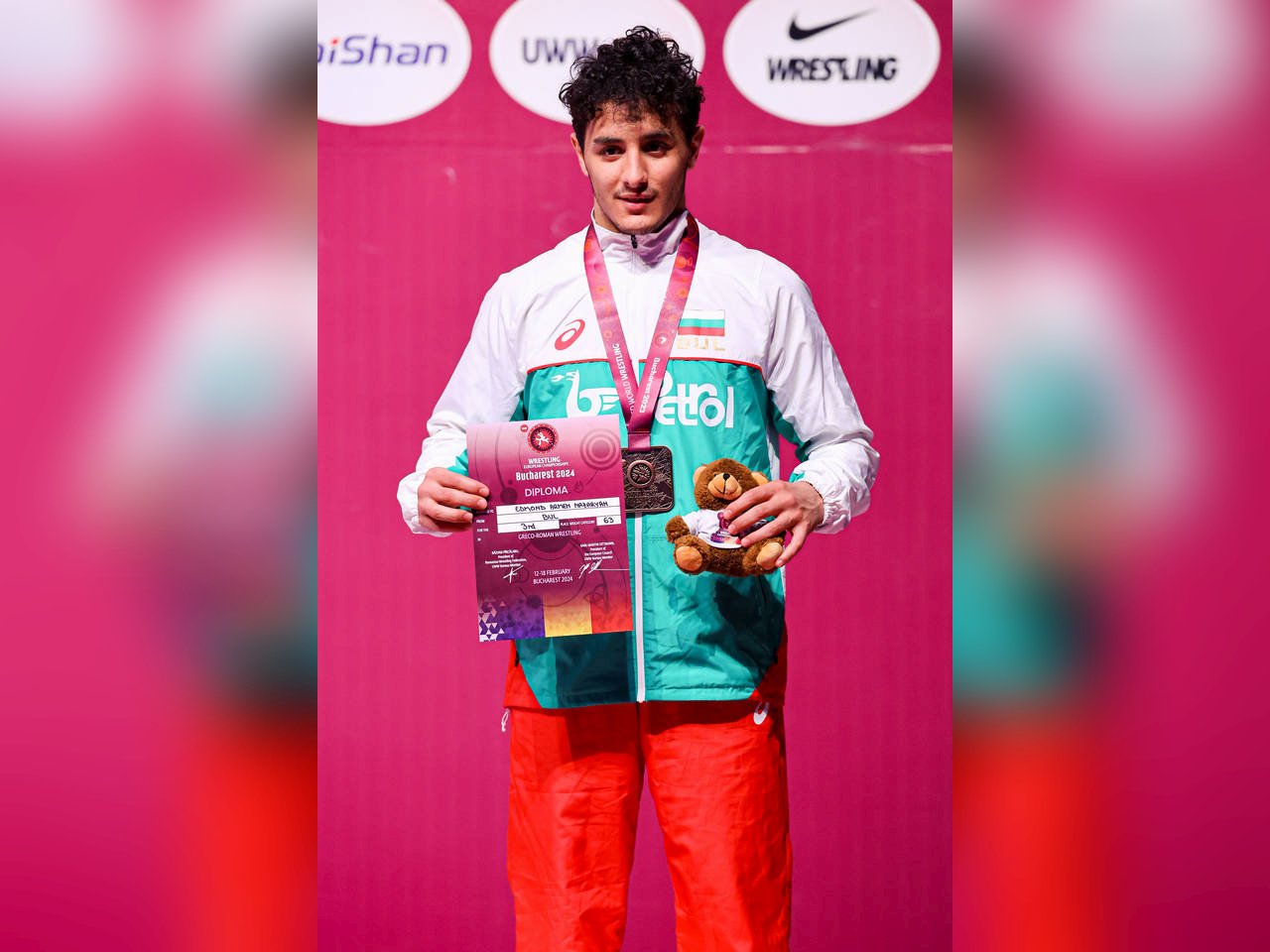 Едмонд Назарян спечели първия медал за борците ни на Европейското