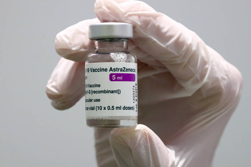 АстраЗенека изтегля от пазара ваксините си срещу КОВИД 19 съобщава