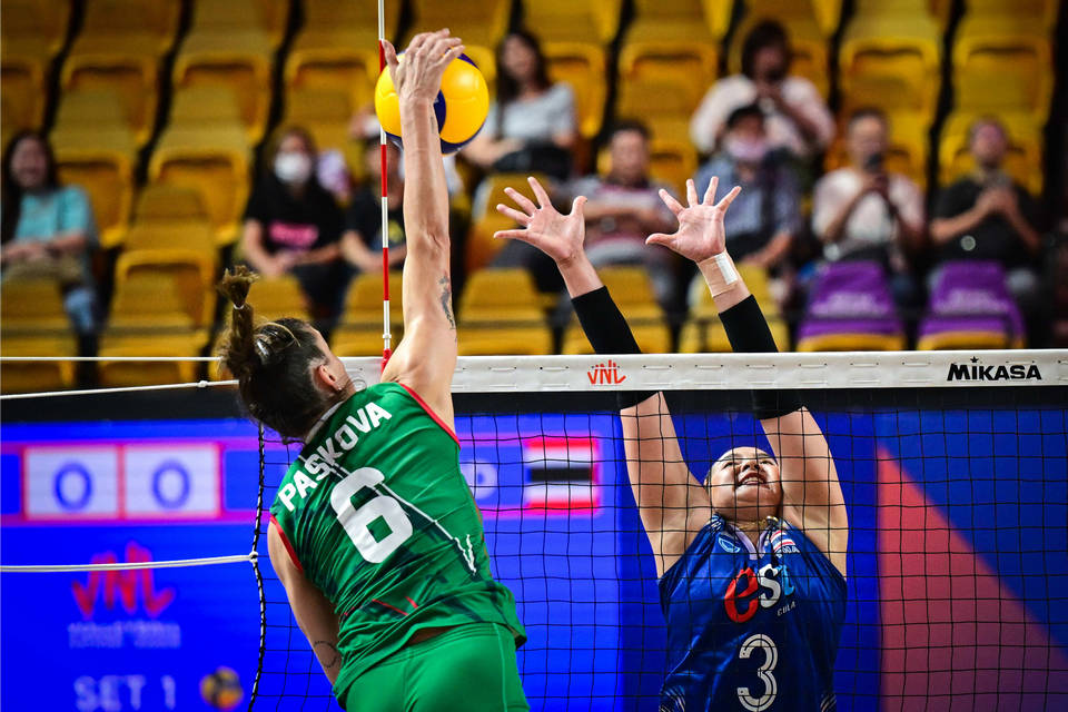 Националният отбор на България за жени отстъпи с 2 3 гейма