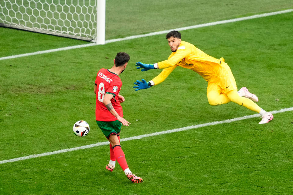 Португалия е третият отбор който стигна 1 8 финалите на