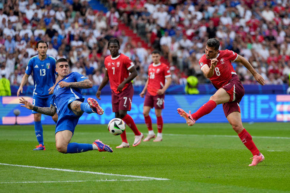 Швейцария детронира актуалния европейски шампион Италия Във вълнуващ 1 8