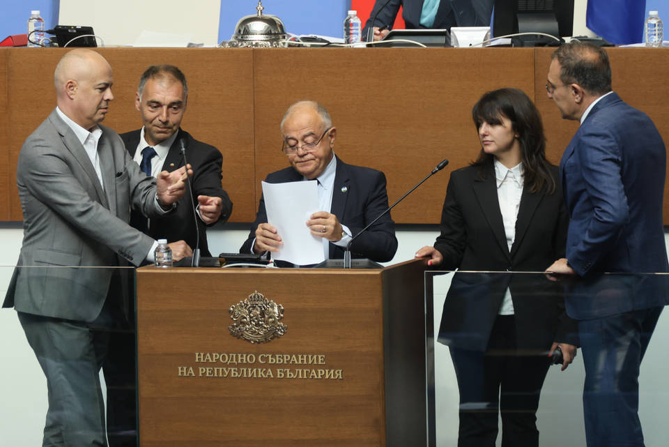 Българската култура да не става жертва на тяснопартийни интереси и