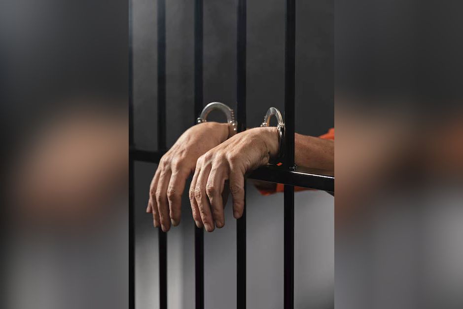 Британският премиер Киър Стармър предупреждава британския народ че ще вземе