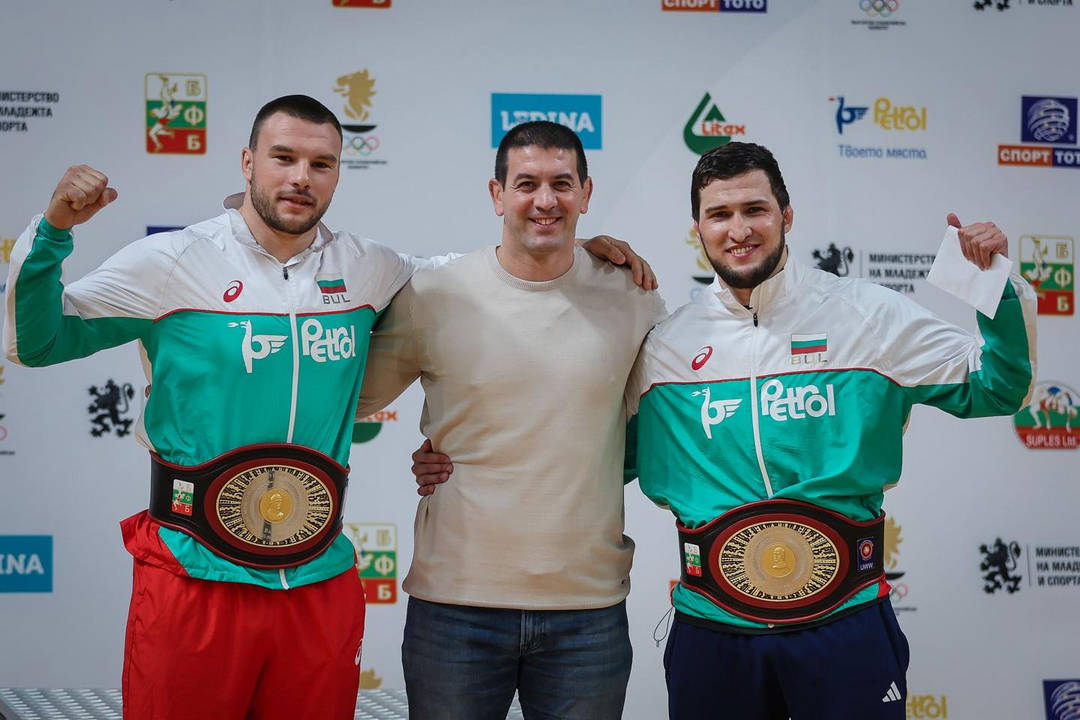 Скандалът в борбата се разраства с приближаването на Общото събрание