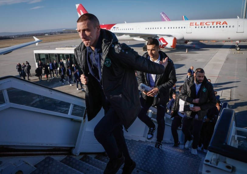 Лудогорец бе посрещнат от засилена охрана включително и военни с