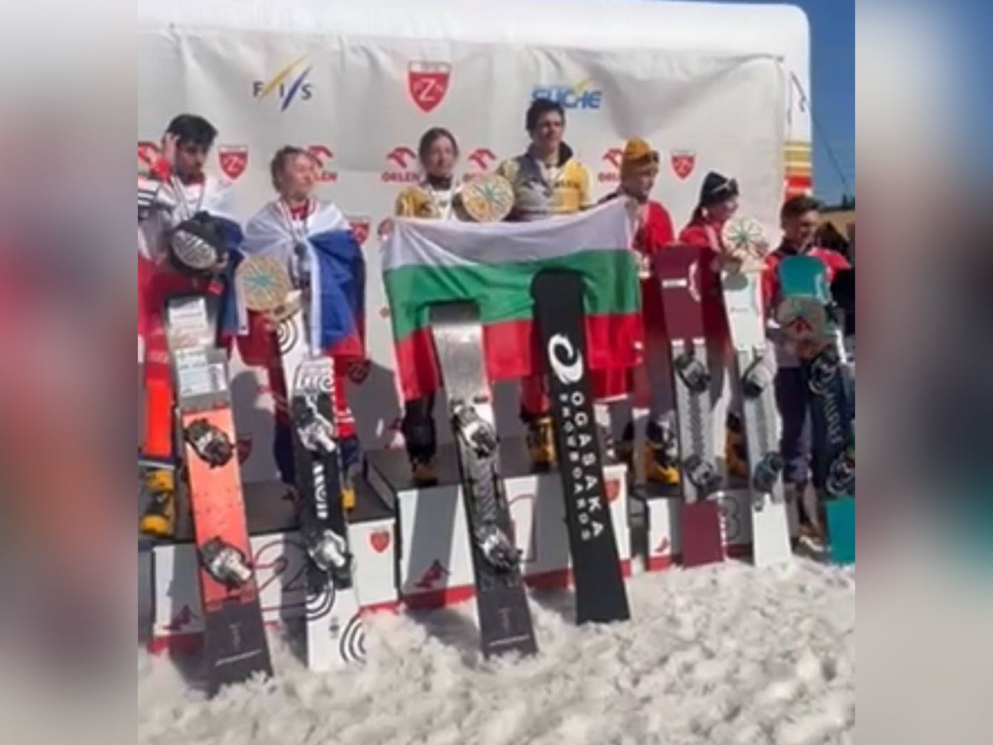 България обра златните медали на Световното първенство по сноуборд за