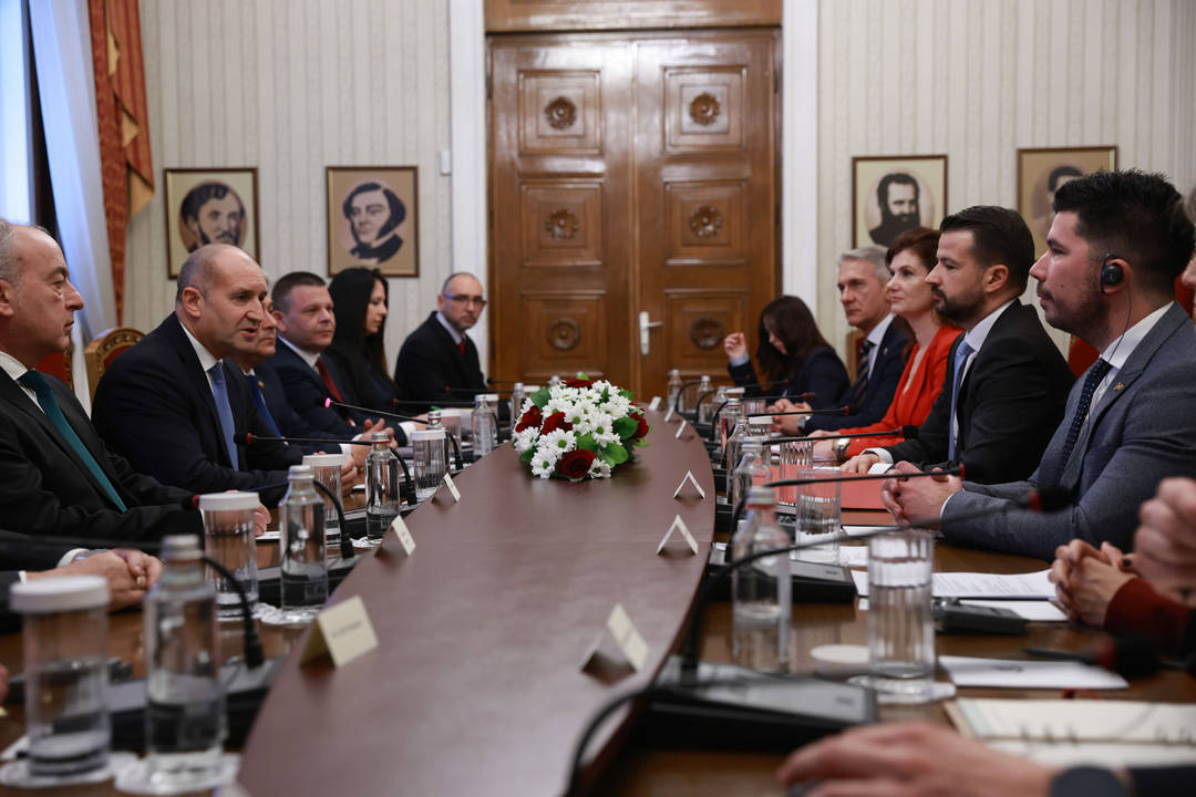 Българската армия трябва да се модернизира но това да не