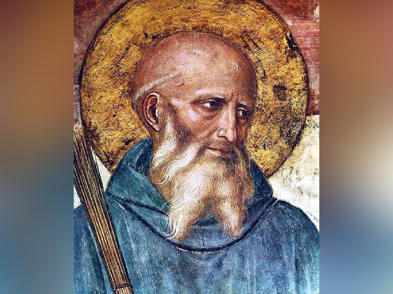 Бенедикт Нурсийски бил образован младеж но избрал да живее в