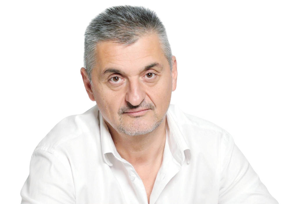 Левицата дава високи оценки на своите министри за работата им