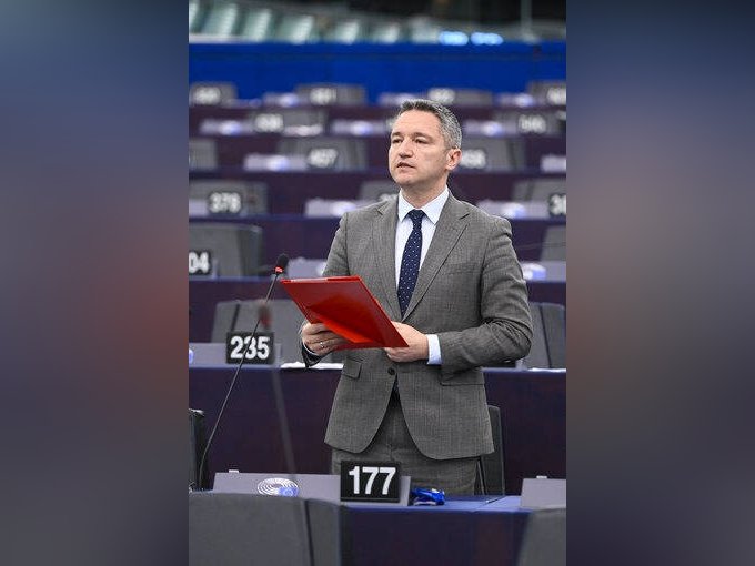 По време на пленарен дебат в Европейския парламент в Страсбург