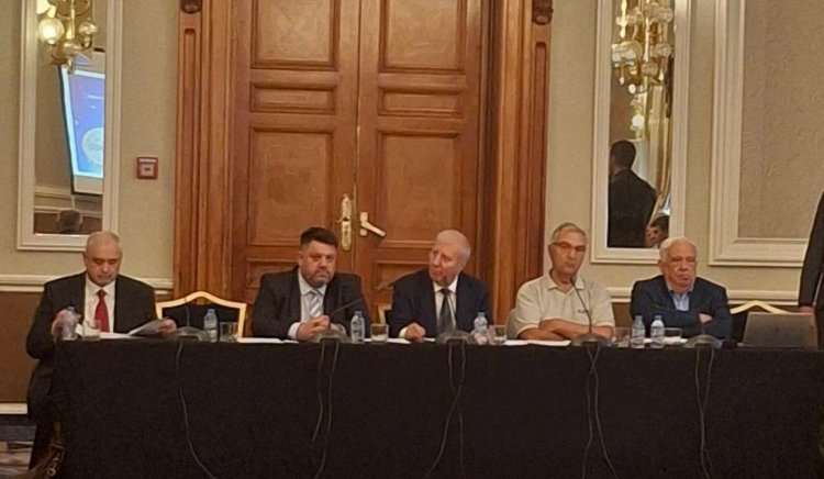 Няма да загубим идентичност ако приемем еврото защото нашата идентичност