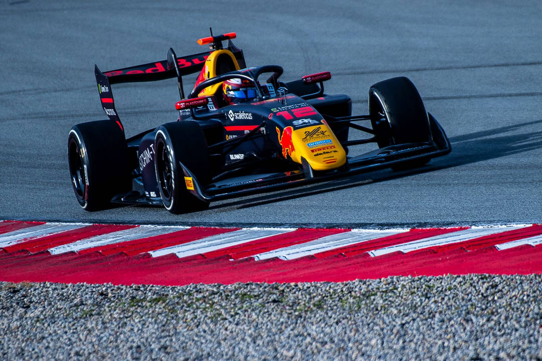 Българският пилот във Формула 3 Никола Цолов записа две успешни