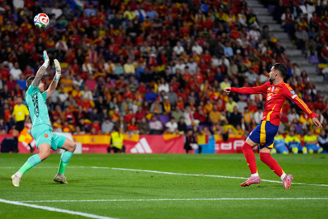 Националният отбор по футбол бе разбит от Испания с 0 4