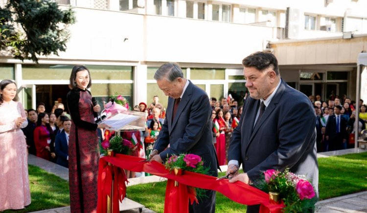 Вицепремиерът и председател на НС на БСП и коалиция БСП ОБЕДИНЕНА