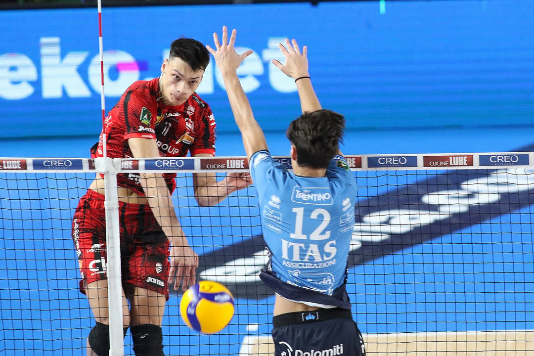 Александър Николов донесе победата на Кучине Лубе Чивитанова над шампиона