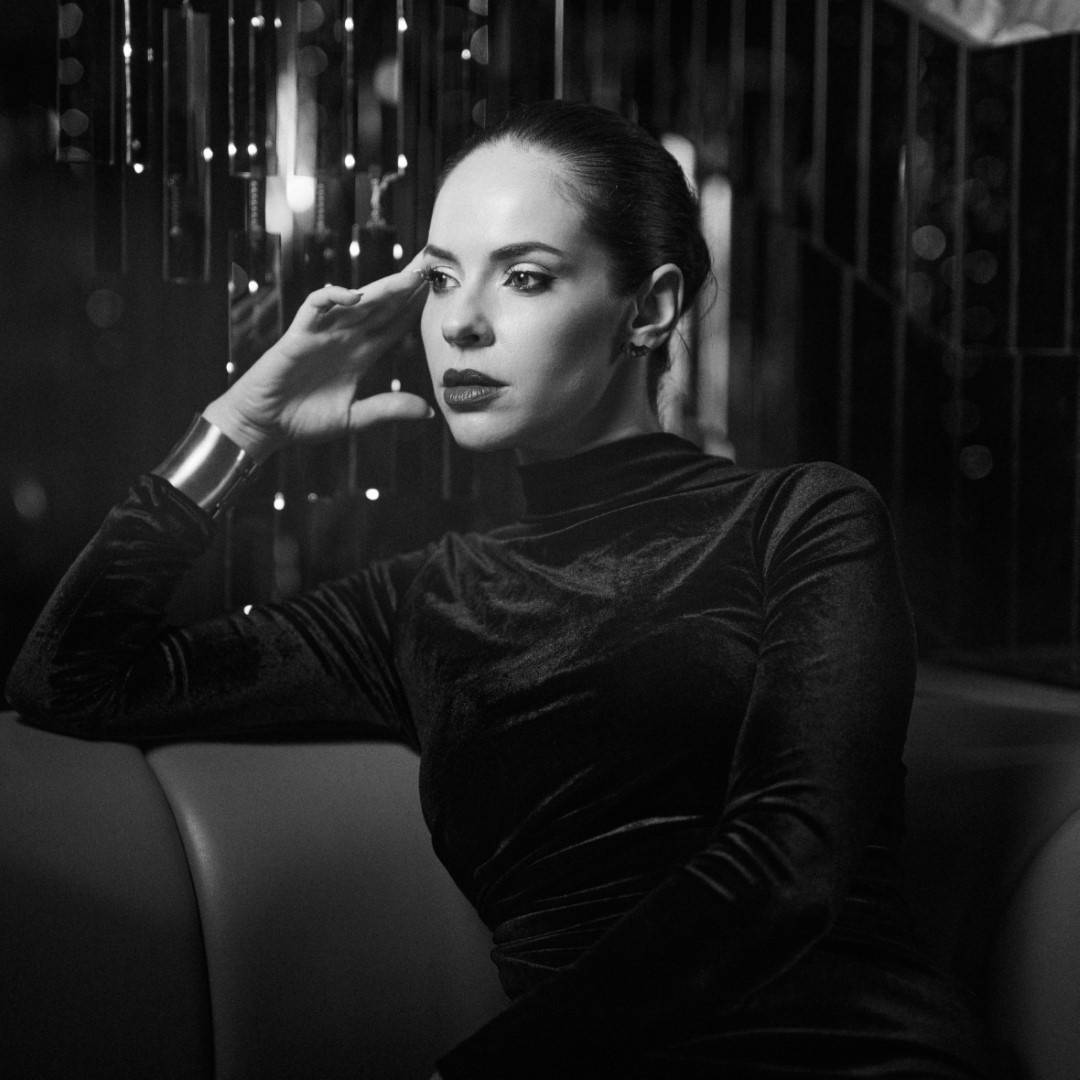 15 творци застанаха пред обектива на фотографа Драгомир Спасов за