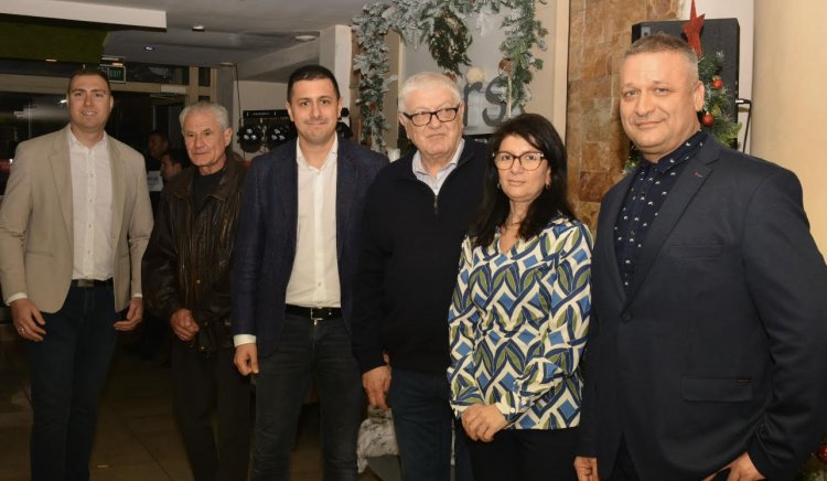 Среща с активисти на БСП проведе в Бургас народният представител