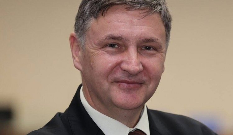 Моят прочит за вота на недоверие е че вносителите му