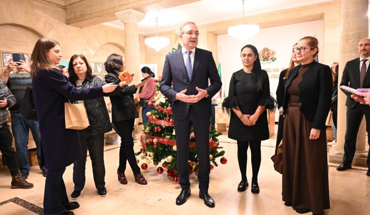 Министърът на труда и социалната политика Борислав Гуцанов откри благотворителния